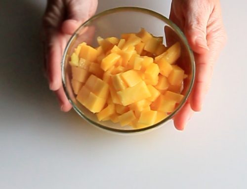 Cómo cortar un mango en dados sin tocar la pulpa